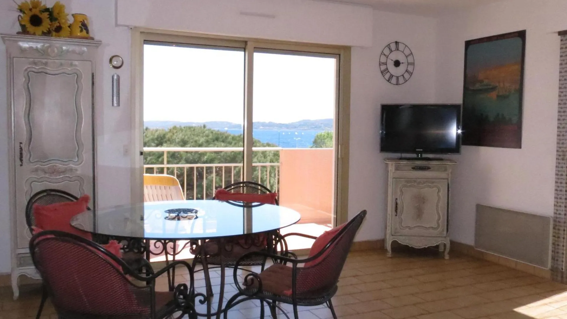 Appartement 2P Avec Climatisation, Piscine Et Parking Au Centre-Ville De Sainte-Maxime - Fr-1-780-47